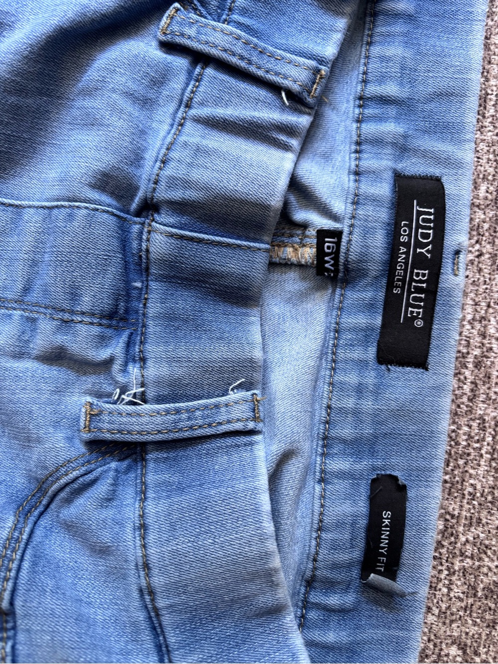 Judy blue light wash skinny jeans